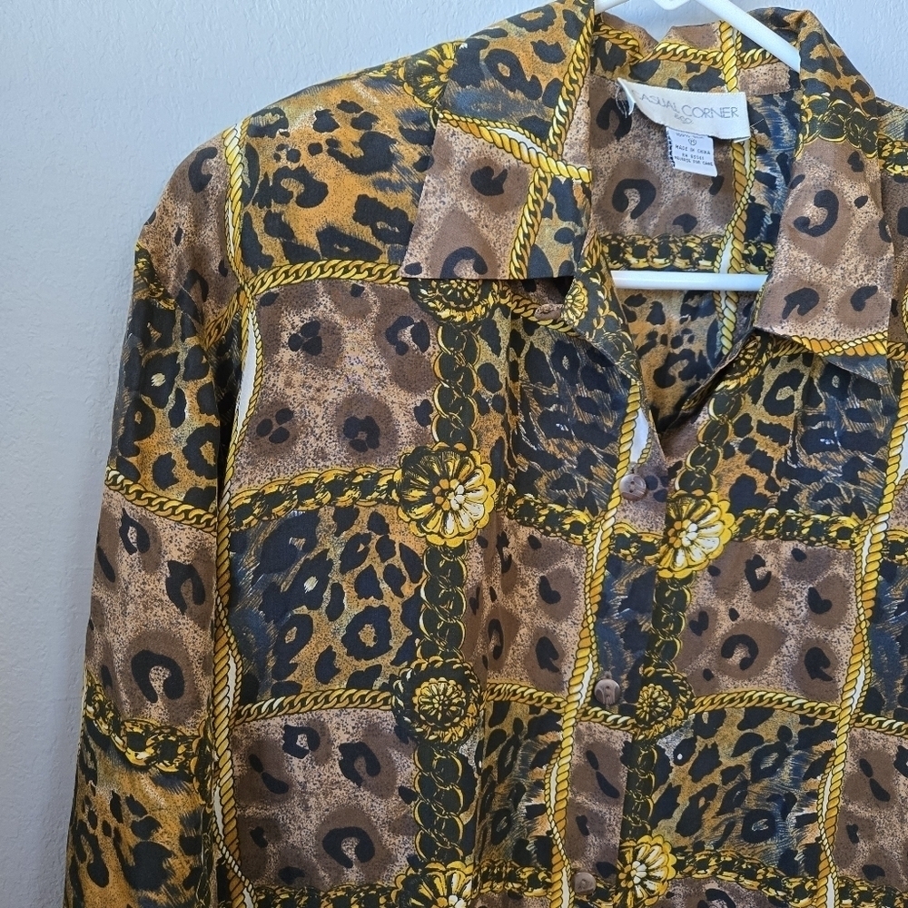 Casual Corner Medium Silk Chain Leopard Print Button Blouse Vintage - Picture 3 of 4